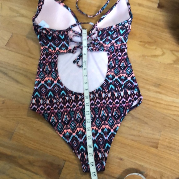 Shade & Shore One Piece Bathing Suit - Picture 13 of 13